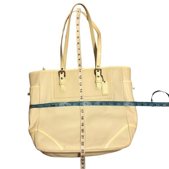 COACH Bag Woman’s Leatherware Tote White Gallery Hampton Hobo F10413 - Picture 2 of 12